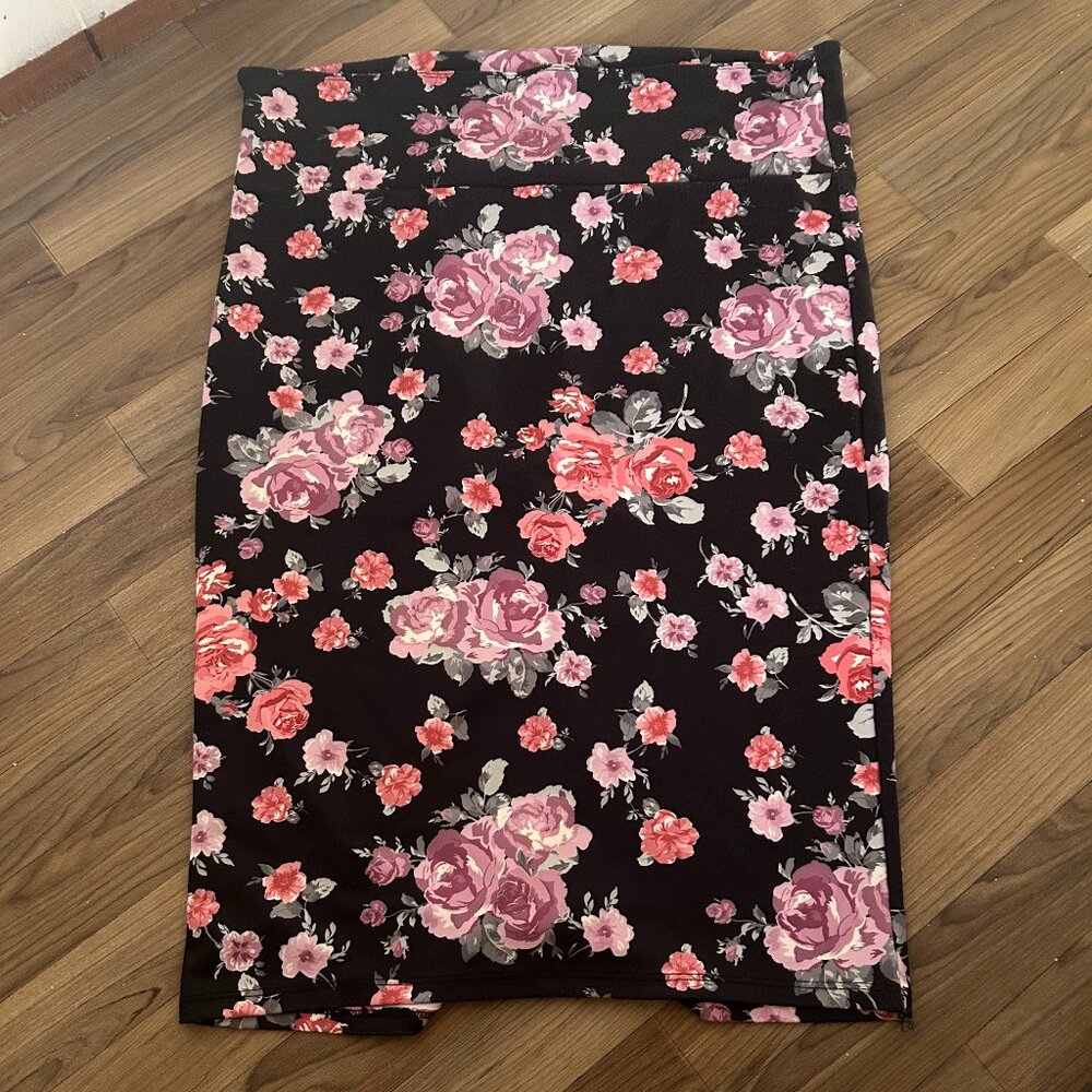 Torrid Ponte Knee-Length Skirt, Size 2